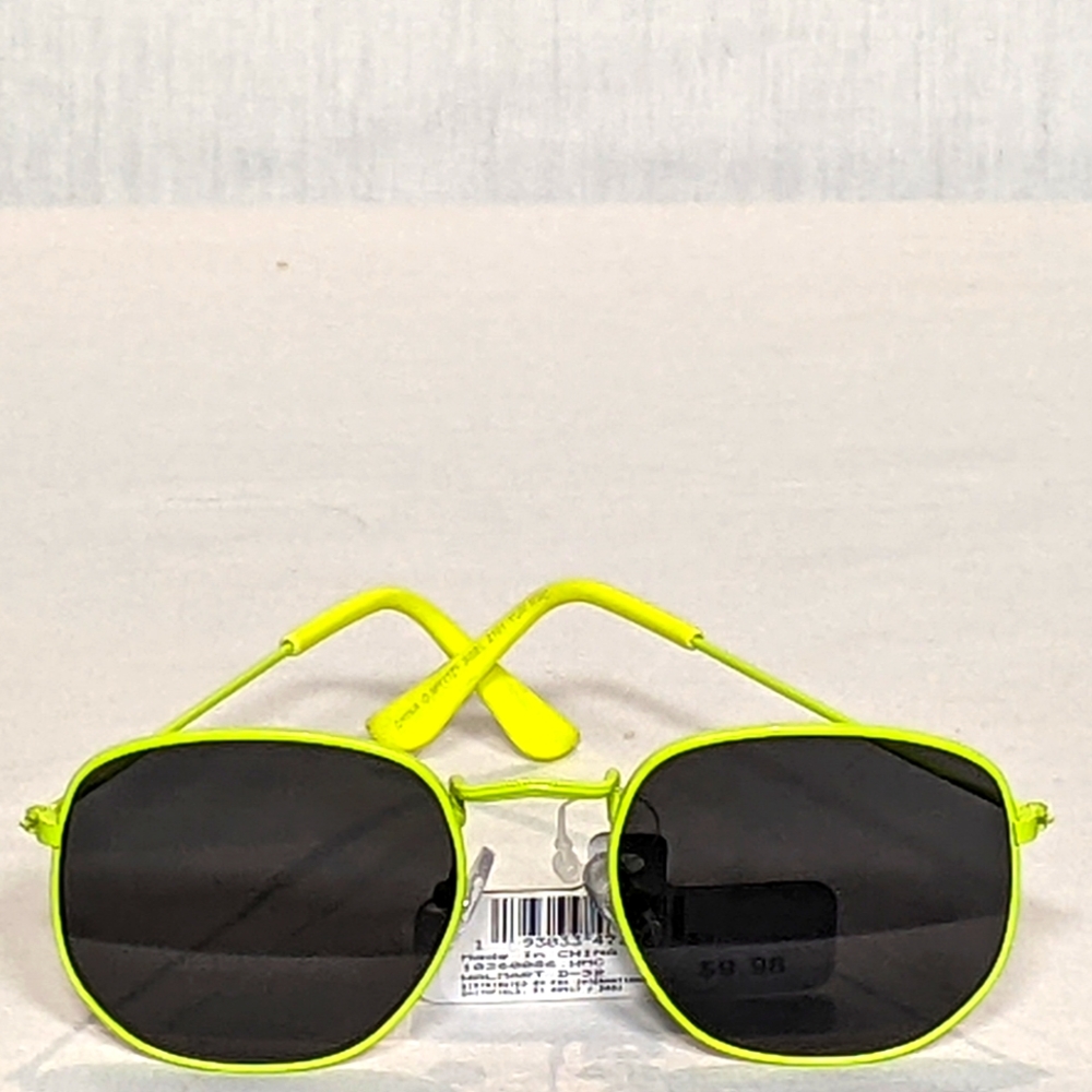 NEW Caliblue Fashion Womens Fashion Sunglasses 100% UVA-UVB protection lime yel